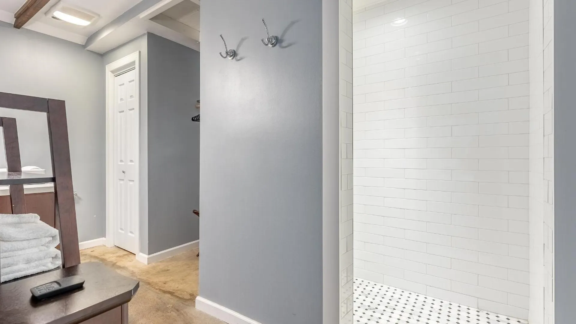 The Bea Arthur By Stay Local Nashville Apartment